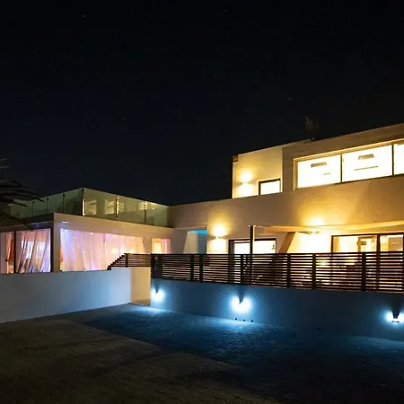The Lighthouse, Piscina Climatizada * Playa Blanca (Lanzarote)